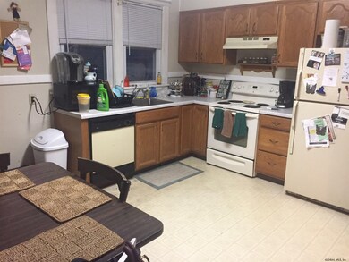 38 Peyster St, Albany, NY 12208 - photo 4