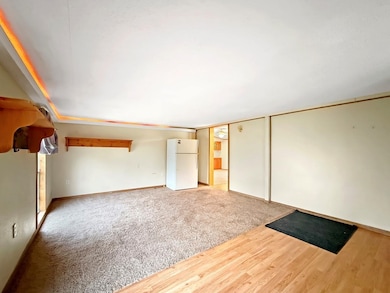 1202 Coolidge Ave, Minot, ND 58701 - photo 5