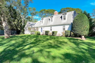 28 Pine Tree Ln, Vineyard Haven, MA 02568 - photo 2