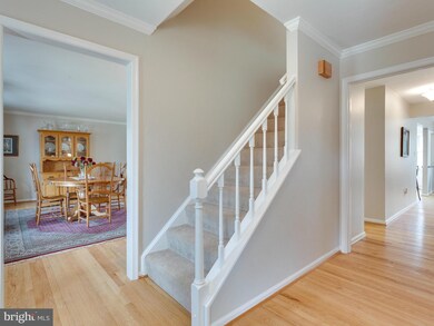 2209 Goldentree Way, Vienna, VA 22182 - photo 2