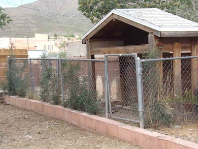 2008 Crescent Dr, Alamogordo, NM 88310 - photo 4