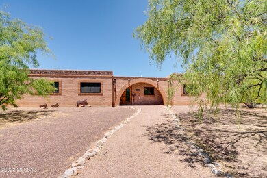 3451 N Camino Esplanade