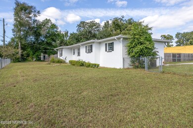 3608 Rendale Dr N, Jacksonville, FL 32210 - photo 6