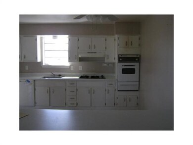 Kitchen. Unit A