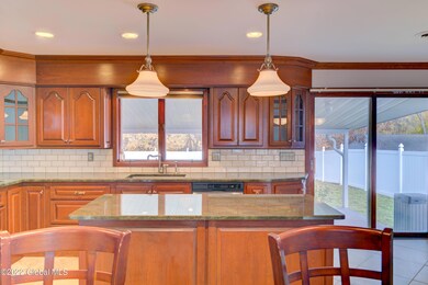 65 Beach Ave, Albany, NY 12203 - photo 7