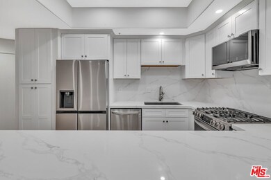 4477 Woodman Ave unit 207, Sherman Oaks, CA 91423 - photo 3