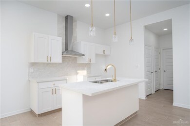 525 Oak Ridge St, Donna, TX 78537 - photo 5