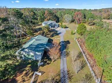 85 Midway Rd, Union Grove, AL 35175 - photo 2