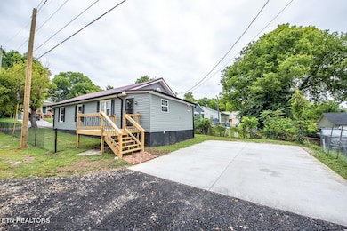 2800 Nichols Ave, Knoxville, TN 37917 - photo 6