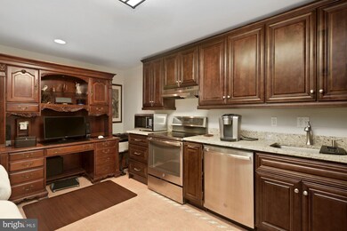 5702 Brewer House Cir unit T4, Rockville, MD 20852 - photo 7