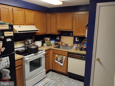 14713 Wexhall Terrace, Burtonsville, MD 20866 - photo 5