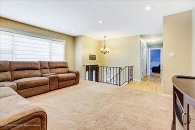 07-Family Room