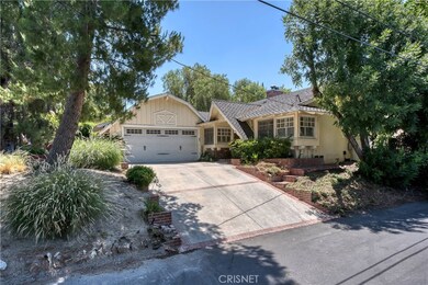 22418 Venido Rd, Woodland Hills, CA 91364 - photo 3