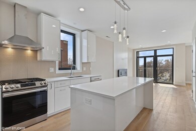 3332 W Irving Park Rd unit 2, Chicago, IL 60618 - photo 6