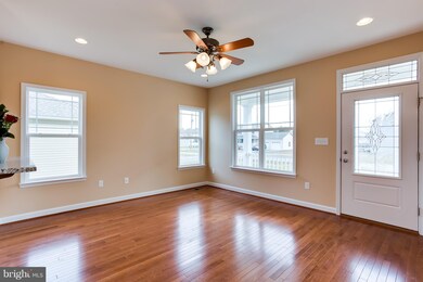 121 Nicholson Dr, Colonial Beach, VA 22443 - photo 3