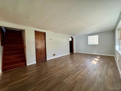 6163 Sheed Rd, Cincinnati, OH 45247 - photo 6