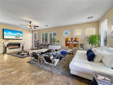 8122 Retriever Ave unit 6, Las Vegas, NV 89147 - photo 3