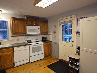 14 Groton Rd, Center Barnstead, NH 03225 - photo 3