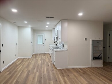 1430 Curtis Dr, Garland, TX 75040 - photo 4