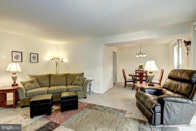 33 Canterbury Square unit 101, Alexandria, VA 22304 - photo 3