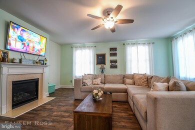 122 Mcmullen Cir, Wilmington, DE 19802 - photo 3