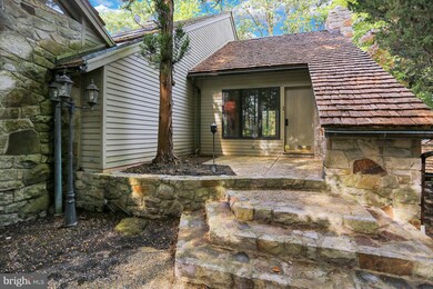 272 Deer Hill Rd, Reading, PA 19607 - photo 4