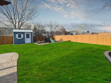 Backyard 1<|><|>