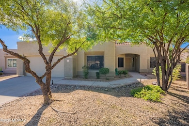 593 W Pyramid Point Ct, Tucson, AZ 85737 - photo 2
