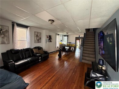 431 N Railroad St, Allentown, PA 18102 - photo 2