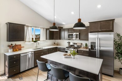 Model home pictured-kitchen, quartz option picture