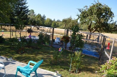 500 Monohon Landing Rd, Raymond, WA 98577 - photo 3