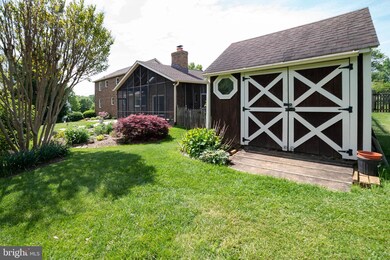 9815 Log House Ct, Gaithersburg, MD 20882 - photo 5