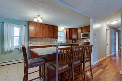 40 Forest Park Dr, Rochester, NH 03868 - photo 3