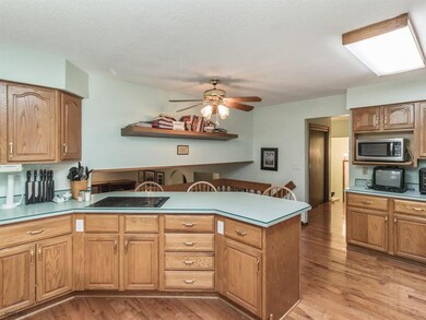 1306 32nd St, West Des Moines, IA 50266 - photo 5