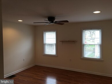 15 Oregon St, Mercersburg, PA 17236 - photo 3