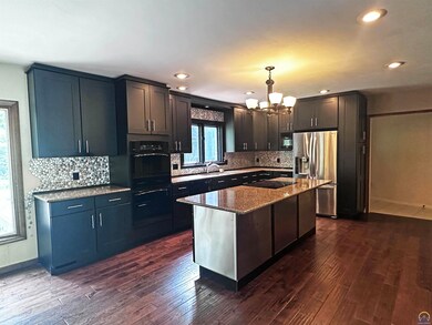 2609 SW Randolph Ct, Topeka, KS 66611 - photo 7