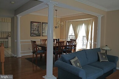 2819 Thickett Way, Olney, MD 20832 - photo 2