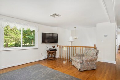 12 Fanning Ln, Greenville, RI 02828 - photo 4