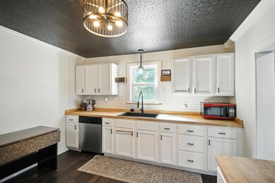 77201 270th St, Clarks Grove, MN 56016 - photo 4