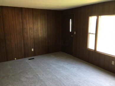 716 Living Room