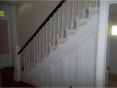 Entry/Foyer. BEAUTIFUL STAIRCASE
