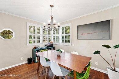 1728 Peachtree Cir S-large-008-005-A6720