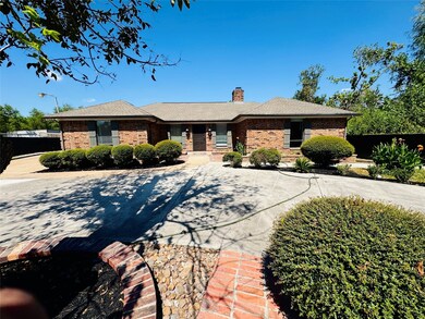 904 Blue Bell Rd, Houston, TX 77038 - photo 3