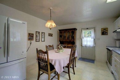 5204 Ilchester Rd, Ellicott City, MD 21043 - photo 4