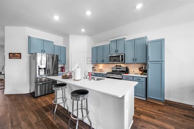 3223 Brady Starr Dr, Aubrey, TX 76227 - photo 5