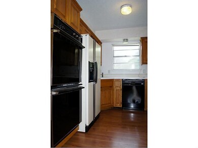 Kitchen. Double oven