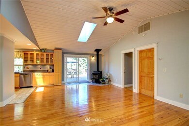 23513 Fremali Ln, Mount Vernon, WA 98274 - photo 5