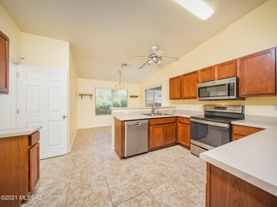 7860-danforth_mls-10