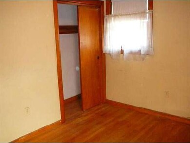 90 Harrow Rd, Springfield, MA 01118 - photo 6