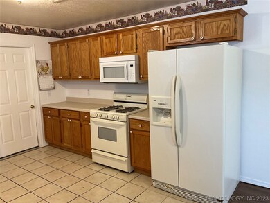 1515 S Park St, Sapulpa, OK 74066 - photo 6